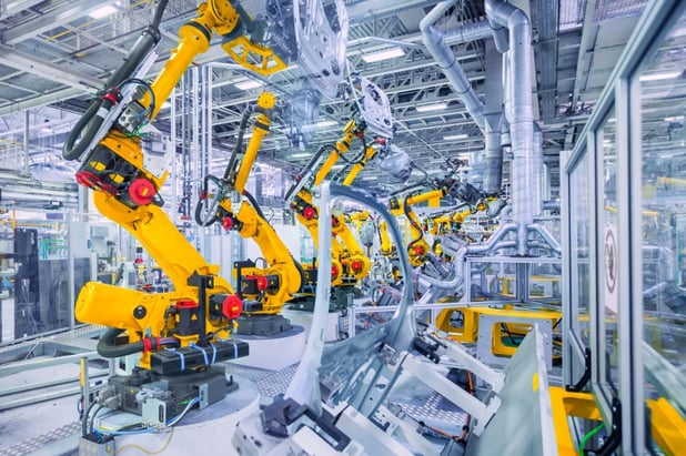 自動化が求められる背景とは。産業ロボットは省人化の一翼を担うのか