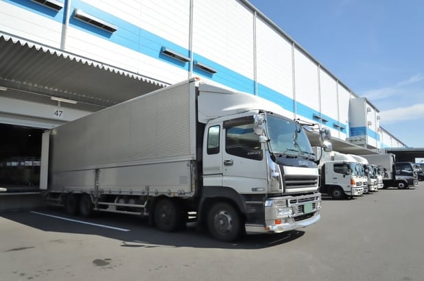 クロスドッキングとは？物流センター・TCとDCの違い